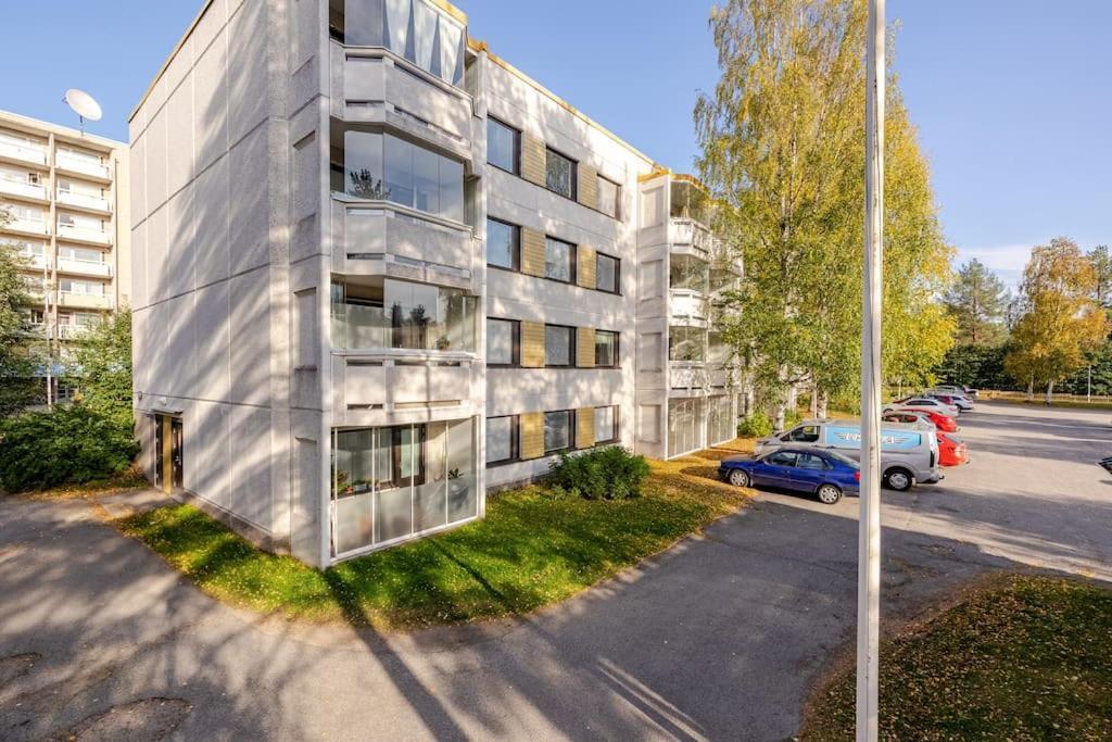 Uudistettu Studio Kahdelle Omalla Parkkipaikalla Apartment Rovaniemi Exterior photo